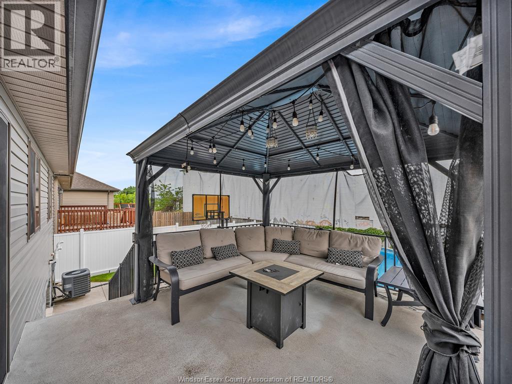2940 Mcrobbie, Windsor, Ontario N8R 0A5 - Photo 45 - 26013394