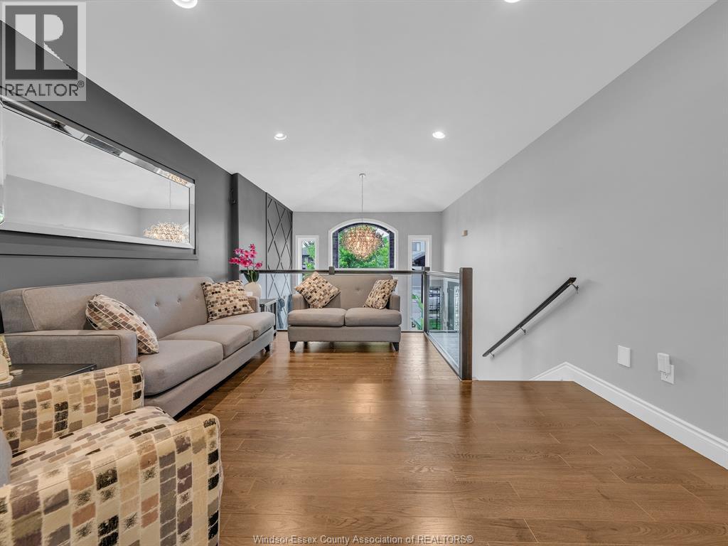 2940 Mcrobbie, Windsor, Ontario N8R 0A5 - Photo 7 - 26013394