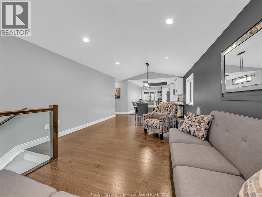 2940 Mcrobbie, Windsor, Ontario N8R 0A5 - Photo 8 - 26013394