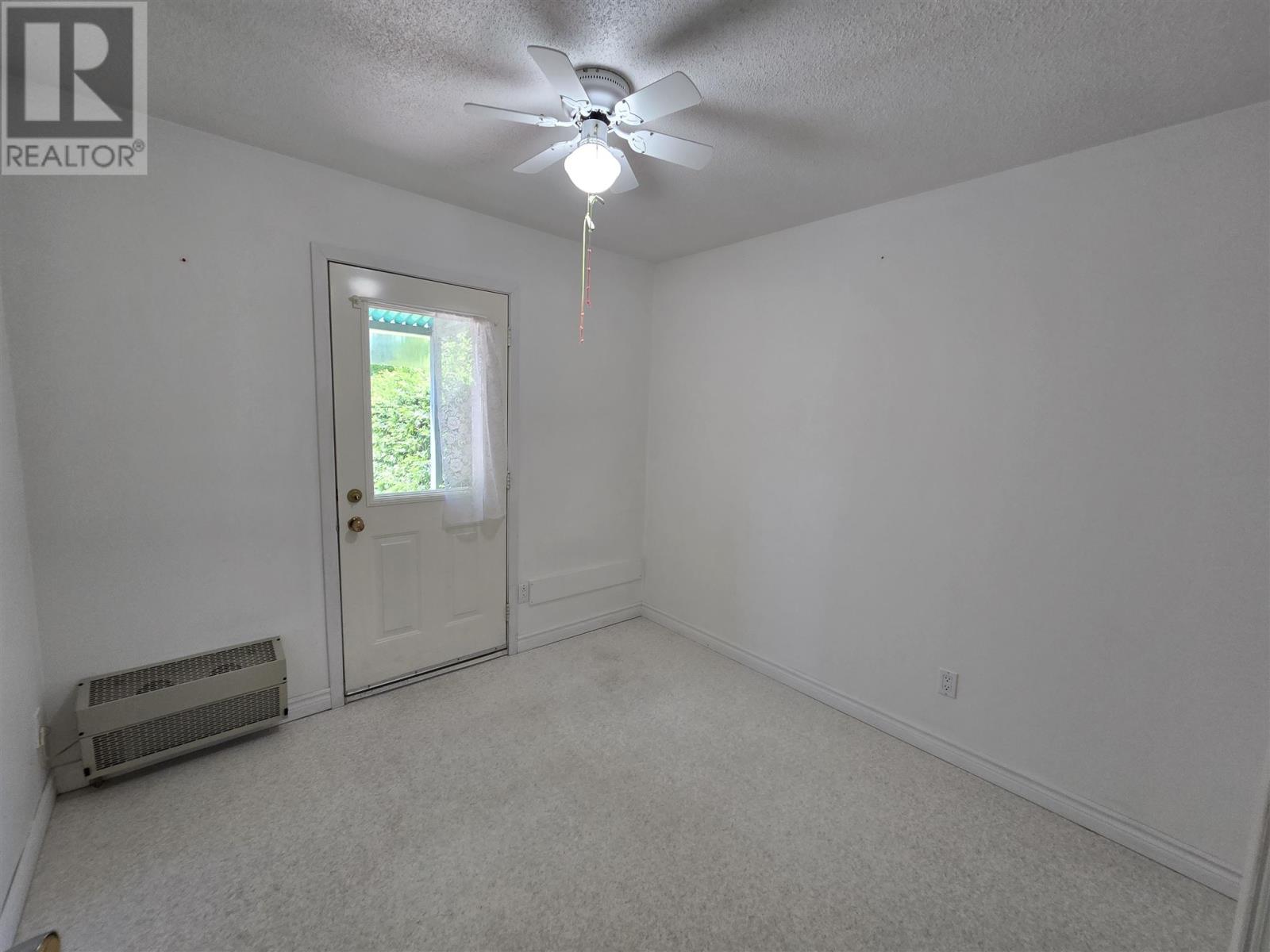 71 Lawrence Ave, Elliot Lake, Ontario  P5A 3R1 - Photo 17 - SM261357