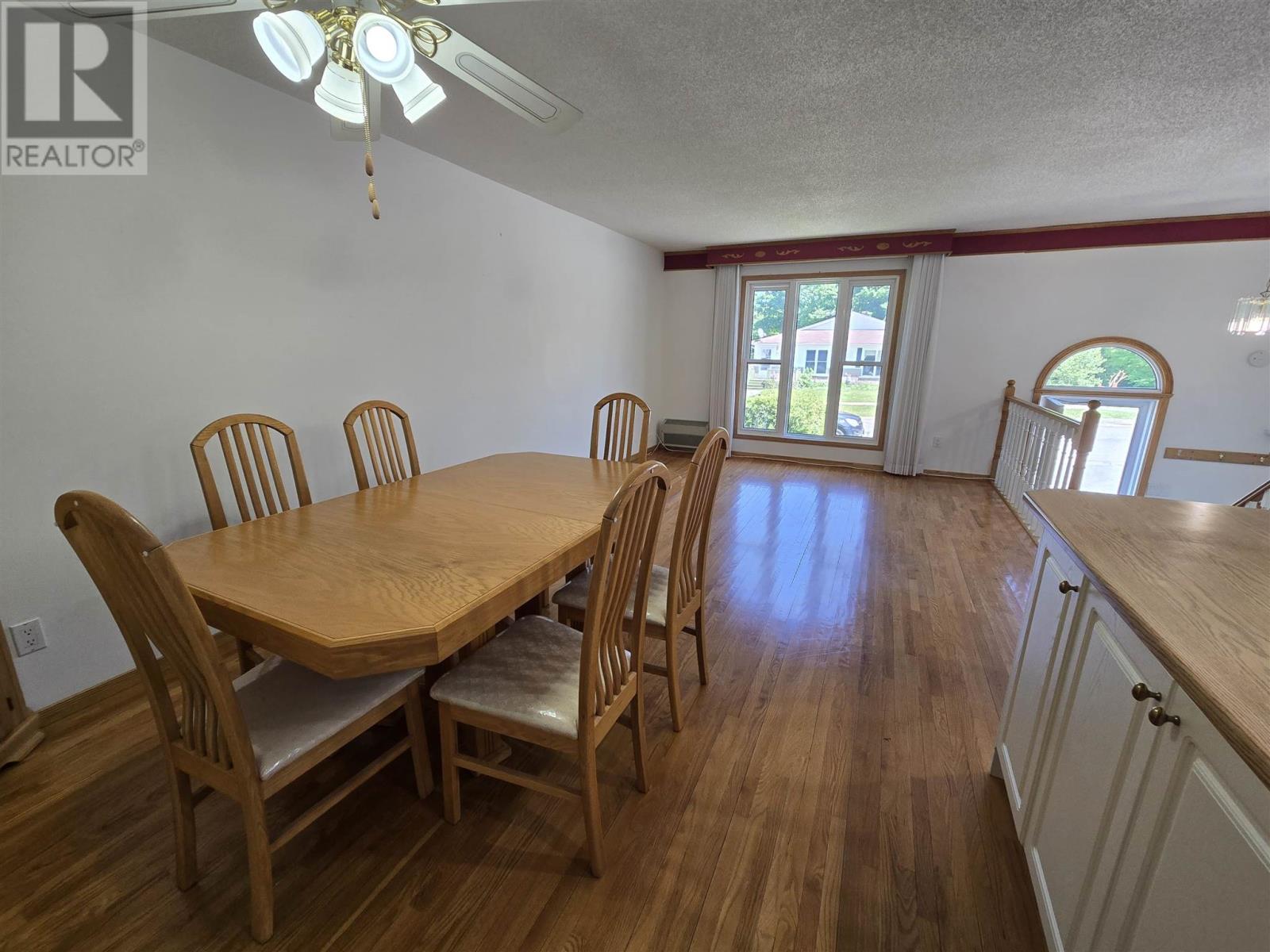 71 Lawrence Ave, Elliot Lake, Ontario  P5A 3R1 - Photo 11 - SM261357