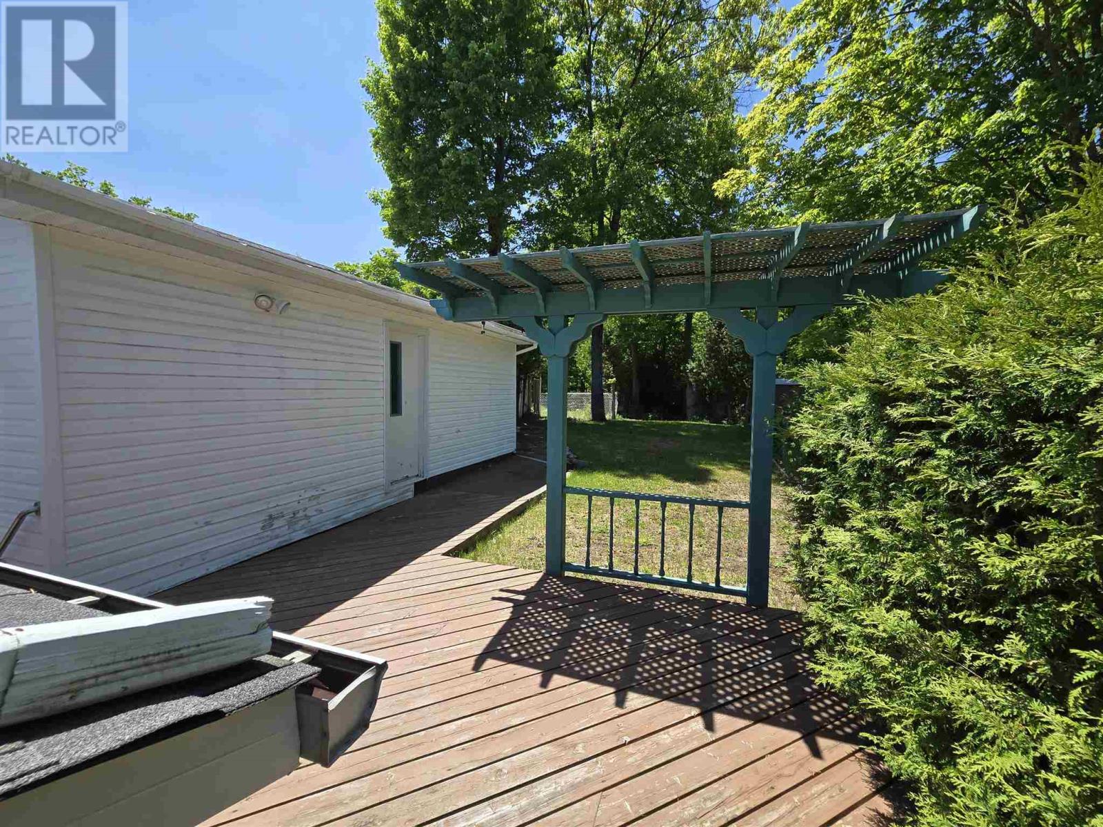 71 Lawrence Ave, Elliot Lake, Ontario  P5A 3R1 - Photo 31 - SM261357
