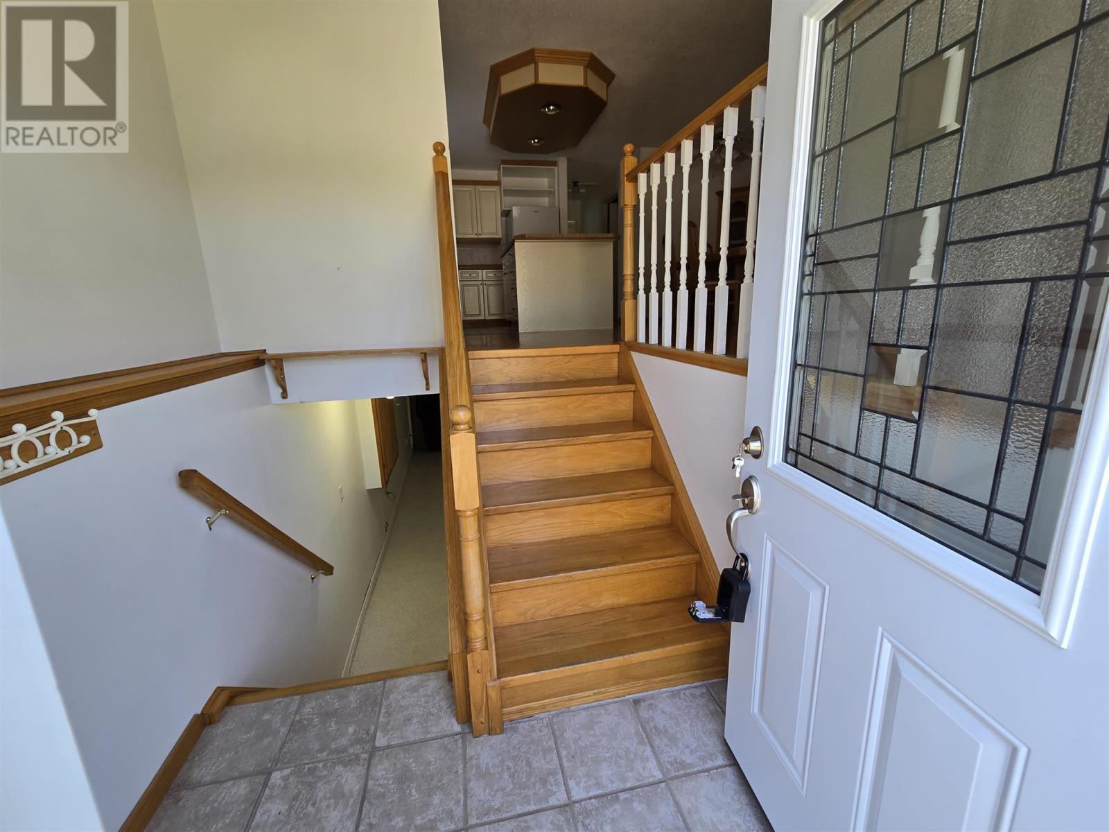71 Lawrence Ave, Elliot Lake, Ontario  P5A 3R1 - Photo 5 - SM261357