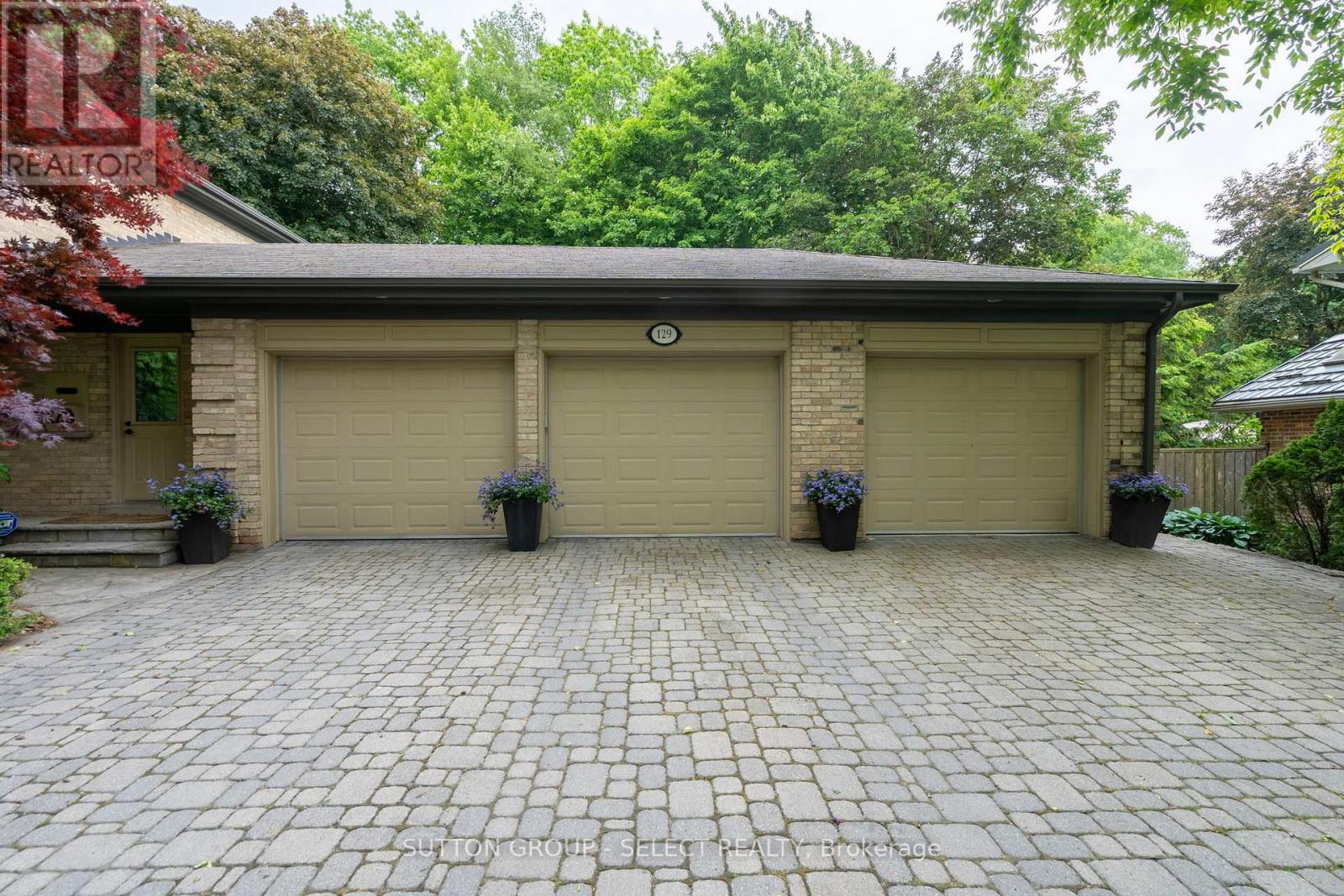 129 Wychwood Place, London North, Ontario  N6G 1S7 - Photo 1 - X13110210