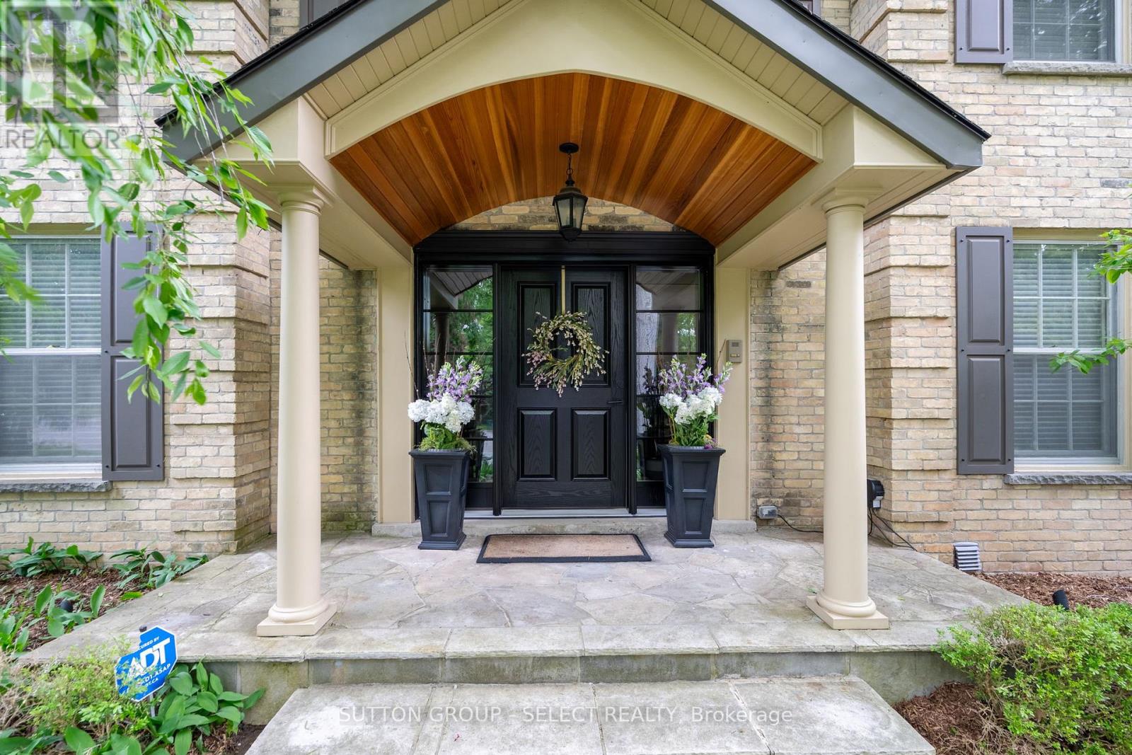 129 Wychwood Place, London North, Ontario  N6G 1S7 - Photo 4 - X13110210