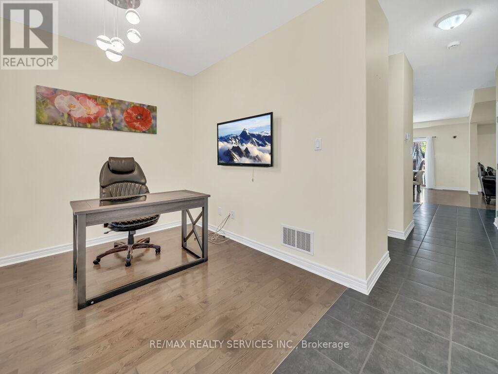 9 Fitzgerald Street, Orangeville, Ontario  L9W 6R7 - Photo 14 - W13414582