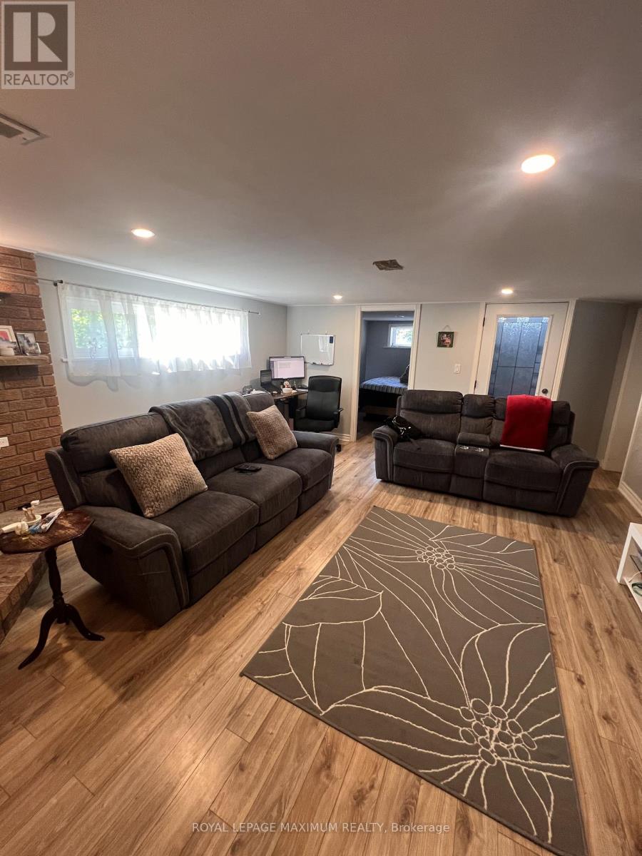 Bsmt #2 - 16 Langholm Drive, Toronto, Ontario  M3M 2R6 - Photo 3 - W13414622