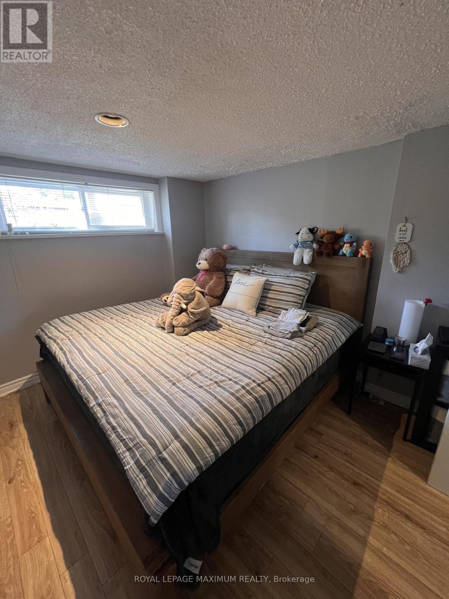 Bsmt #2 - 16 Langholm Drive, Toronto, Ontario  M3M 2R6 - Photo 8 - W13414622