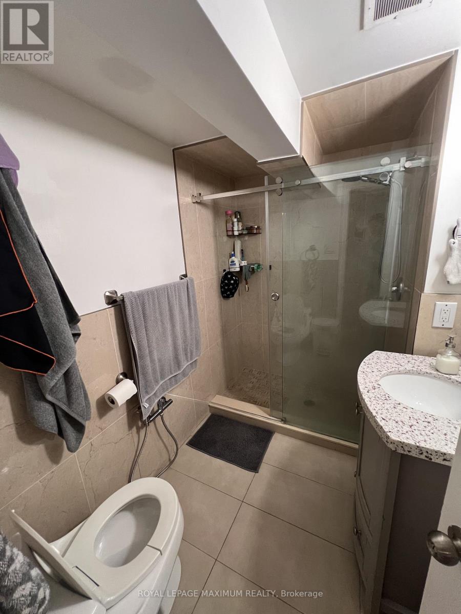 Bsmt #2 - 16 Langholm Drive, Toronto, Ontario  M3M 2R6 - Photo 9 - W13414622