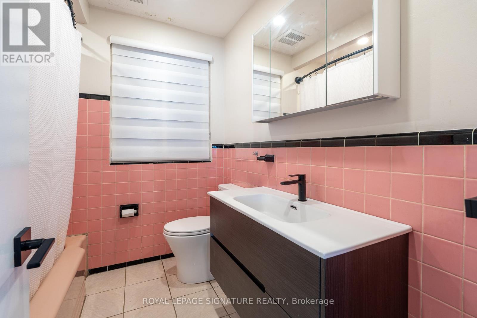 83 Caledonia Road, Toronto, Ontario  M6E 4S3 - Photo 10 - W13414676