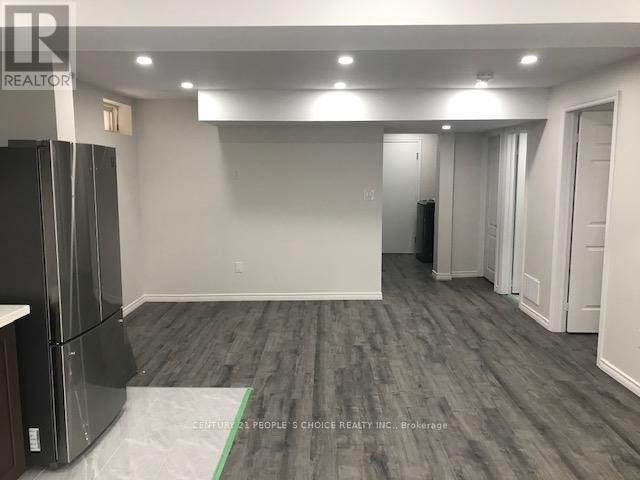 Bsmt - 20 Ridgehaven Court, Brampton, Ontario  L6P 3K7 - Photo 4 - W13414682