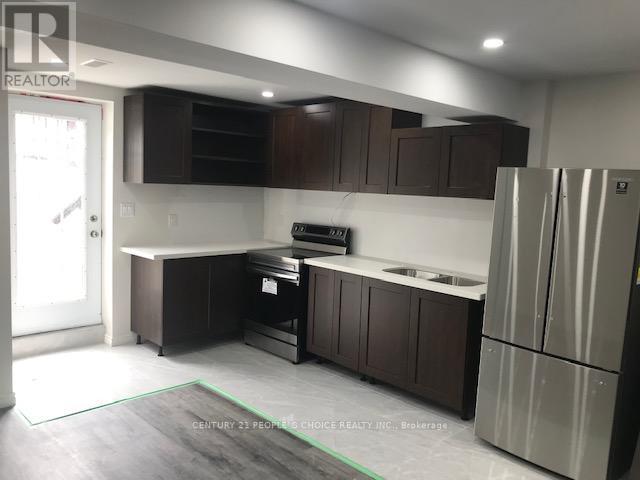 Bsmt - 20 Ridgehaven Court, Brampton, Ontario  L6P 3K7 - Photo 6 - W13414682