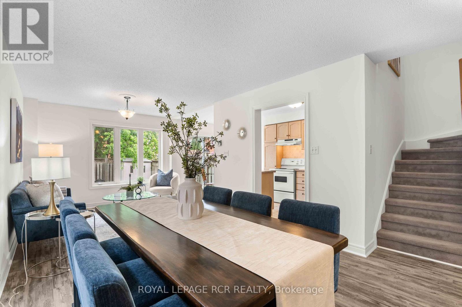 13 Twin Pines Crescent, Brampton, Ontario  L7A 1M6 - Photo 6 - W13414722