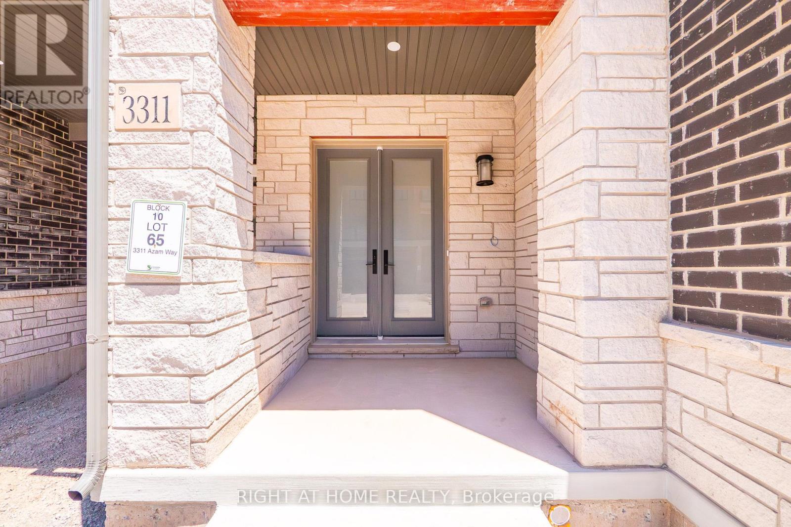 3311 Azam Way, Oakville, Ontario  L6M 5S2 - Photo 2 - W13414736