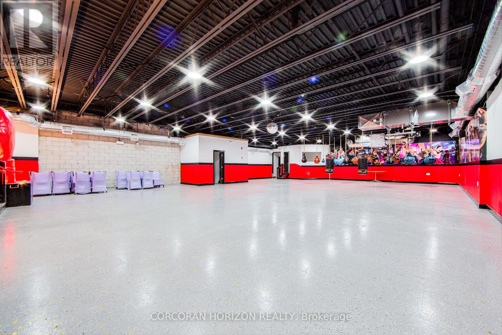 2261 Dundas Street W, Toronto, Ontario  M6R 1X6 - Photo 10 - W13414740