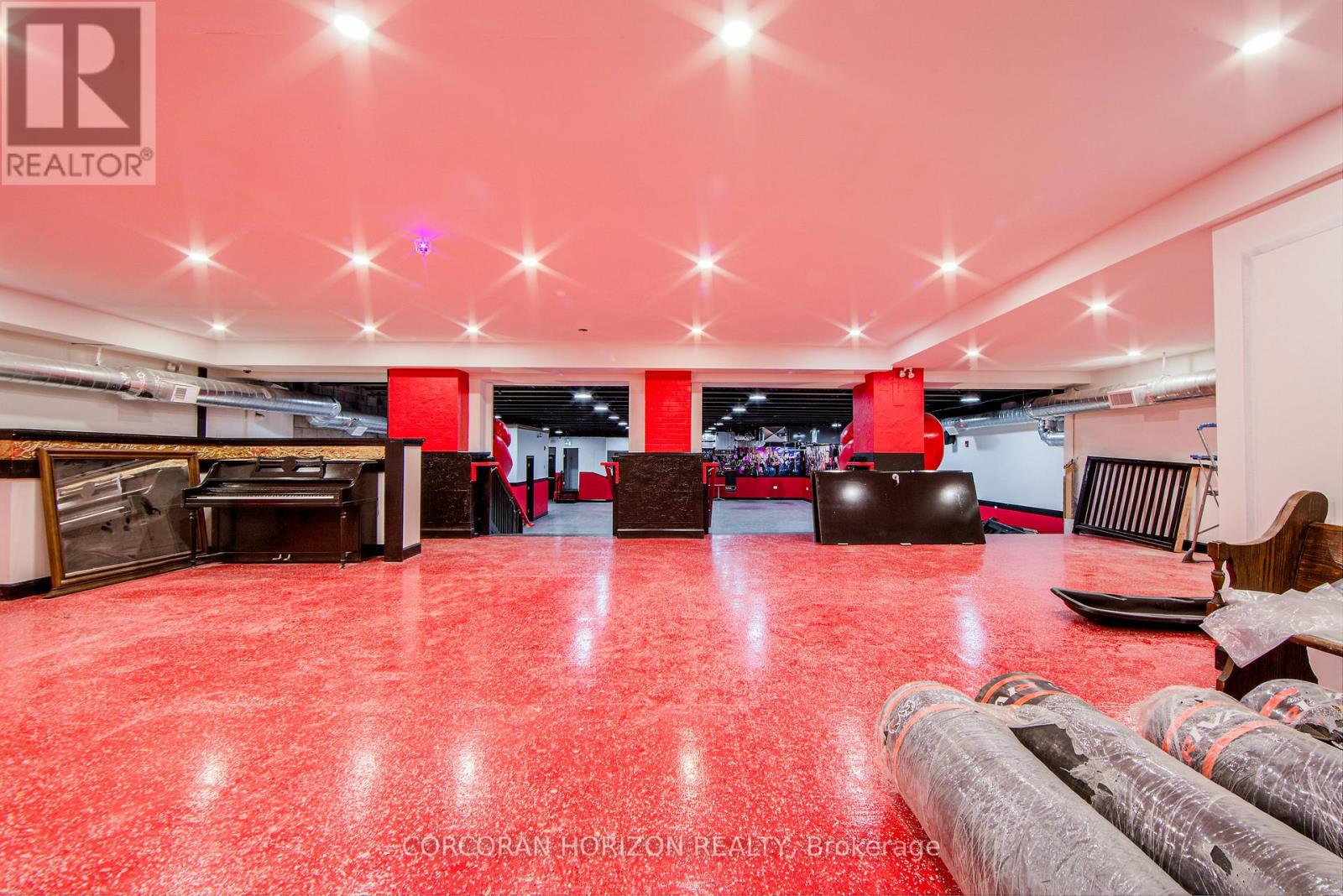 2261 Dundas Street W, Toronto, Ontario  M6R 1X6 - Photo 12 - W13414740