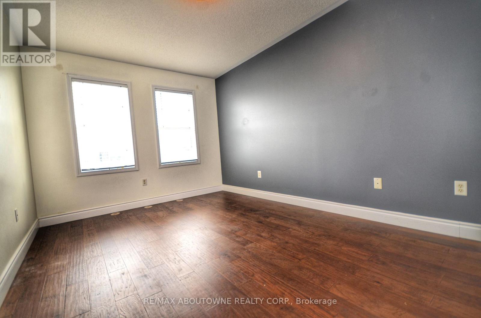 3057 Dewridge Avenue, Oakville, Ontario  L6M 5J1 - Photo 9 - W13414884