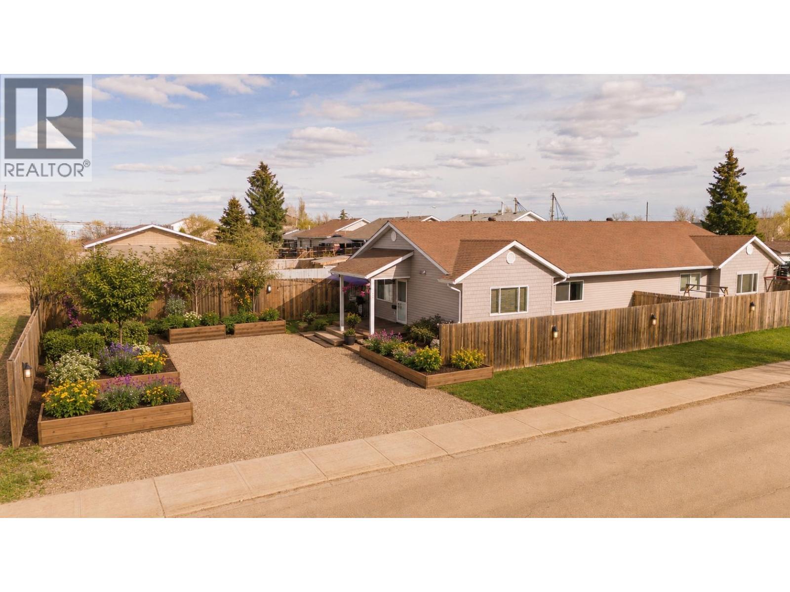 9905 81 Street, Fort St. John, British Columbia  V1J 6K4 - Photo 2 - R3125183