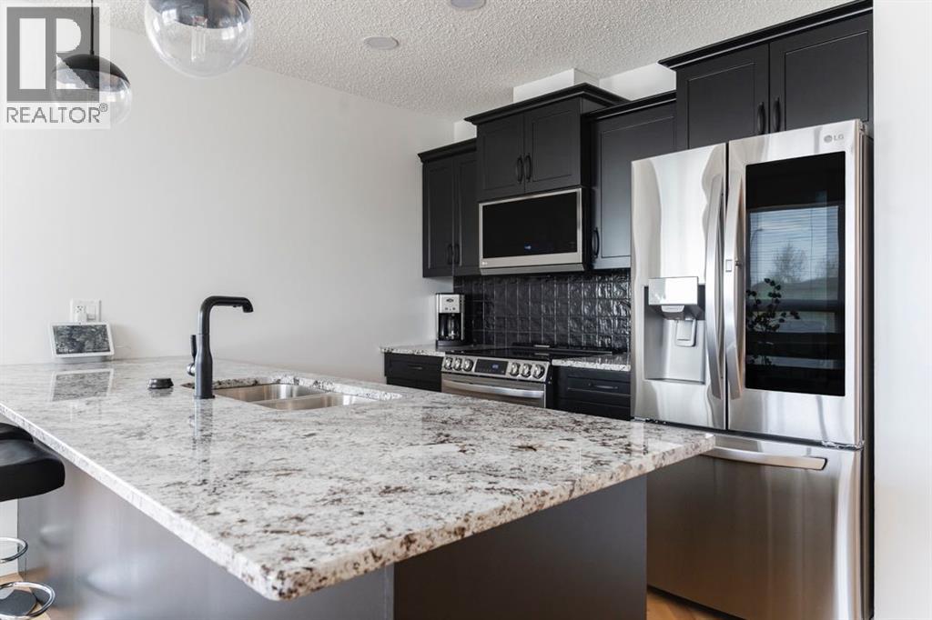 1114, 135a Sandpiper Road, Fort Mcmurray, Alberta  T9K 0N3 - Photo 4 - A2316683