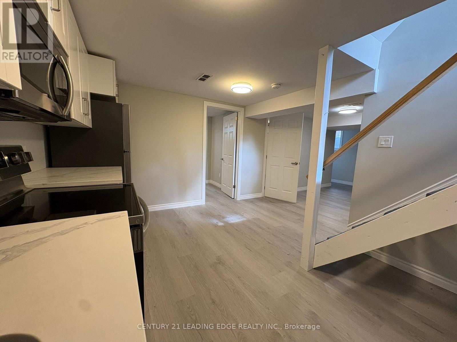 (Lower) - 22 Greenwood Avenue, Welland, Ontario  L3C 4B2 - Photo 4 - X13414784