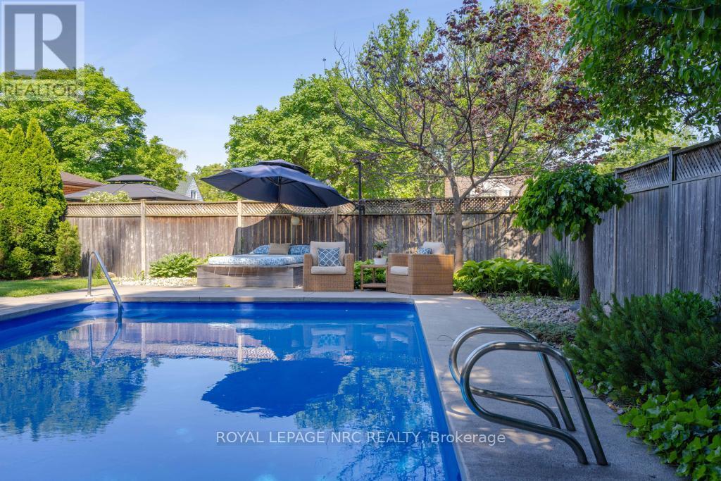 4 Maplewood Drive, St. Catharines, Ontario  L2M 3P1 - Photo 11 - X13414912