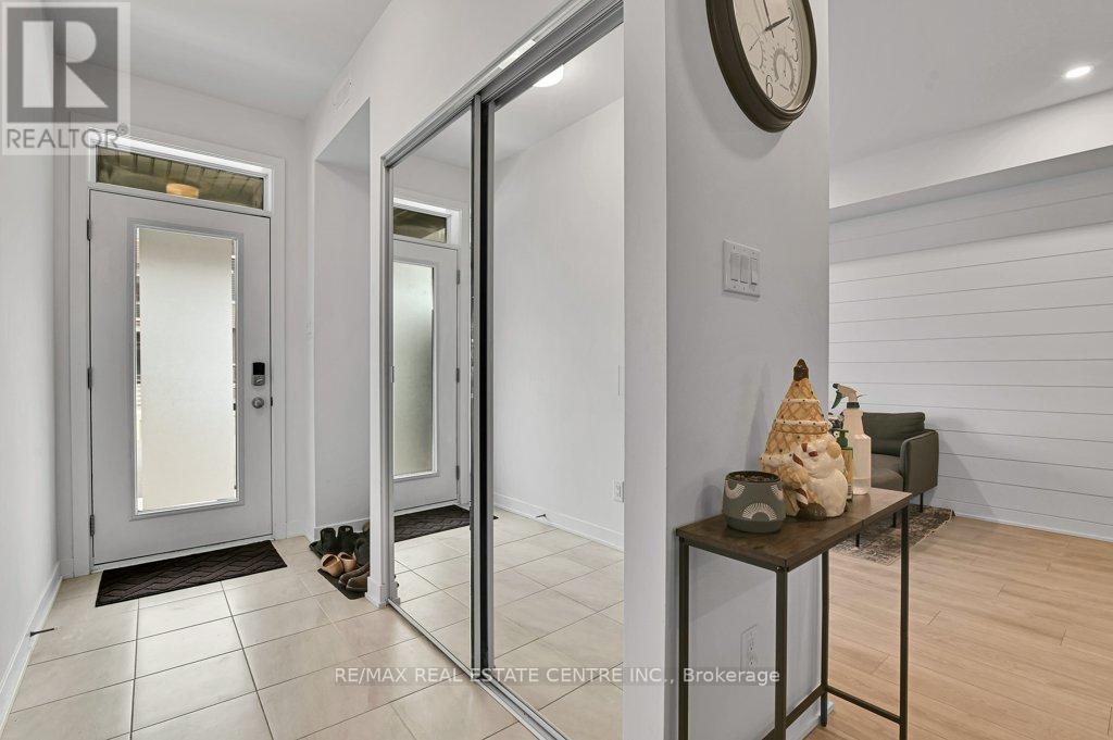 216 Parnian Pvt Private, Ottawa, Ontario  K2J 6H3 - Photo 3 - X13414920