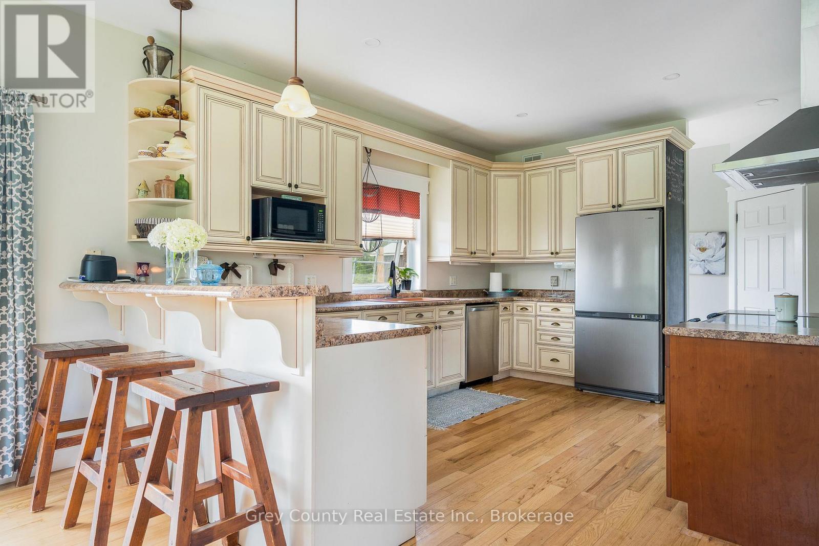 135260 9th Line, Grey Highlands, Ontario  N0C 1H0 - Photo 17 - X12802672