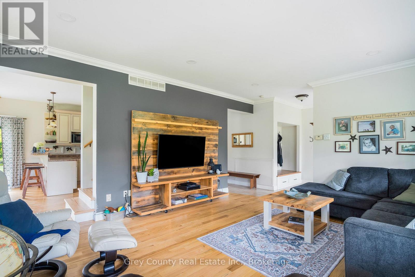 135260 9th Line, Grey Highlands, Ontario  N0C 1H0 - Photo 12 - X12802672