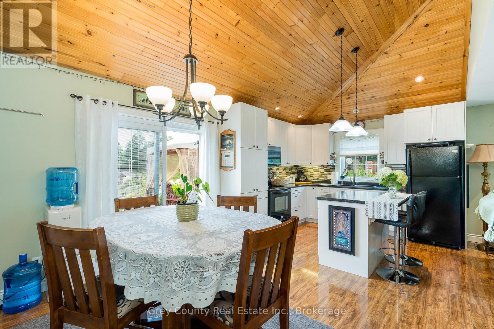 135260 9th Line, Grey Highlands, Ontario  N0C 1H0 - Photo 32 - X12802672