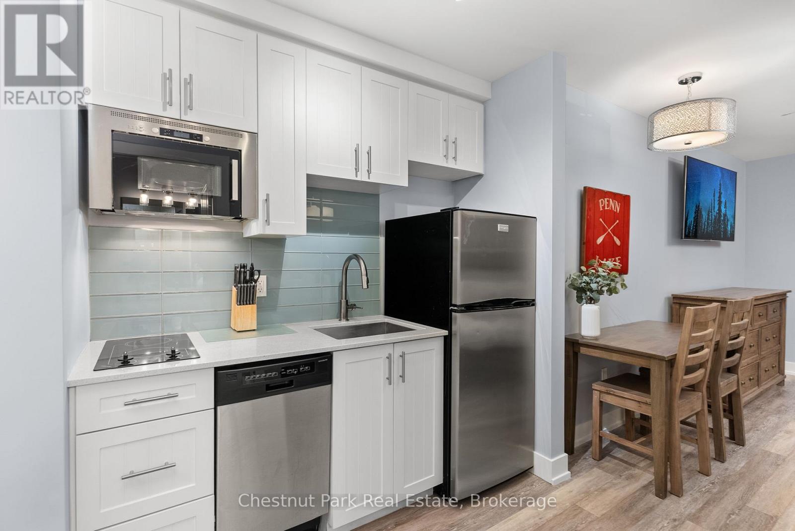 206 - 25 Pen Lake Point Road, Huntsville, Ontario  P1H 1A9 - Photo 6 - X12965954