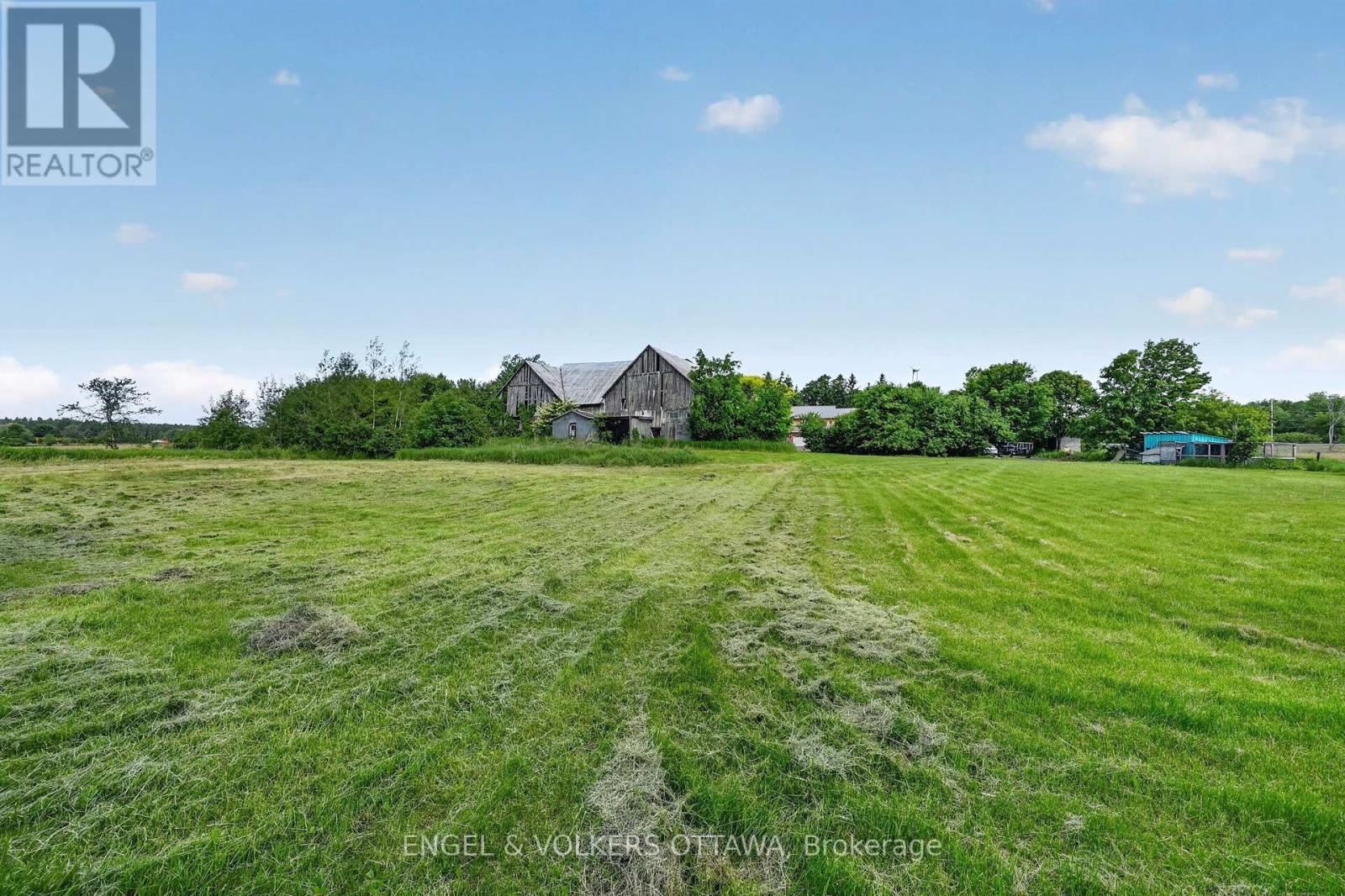 14120 County Road 13, North Stormont, Ontario  K0A 1R0 - Photo 37 - X12965452