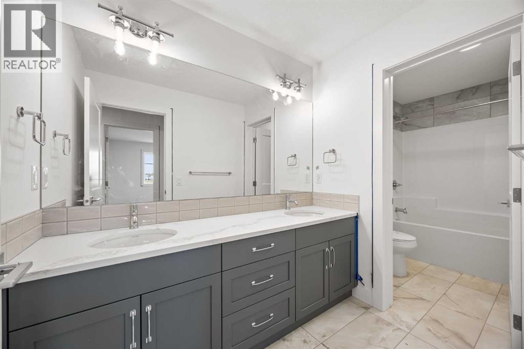 460 Discovery Place SW, Calgary, Alberta  T3H 6A2 - Photo 30 - A2300011