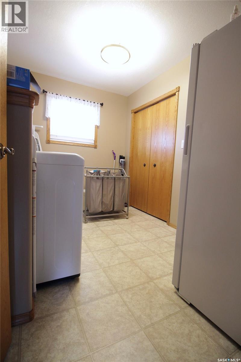 1023 Mountain Street, Moosomin, Saskatchewan  S0G 3N0 - Photo 10 - SK034632