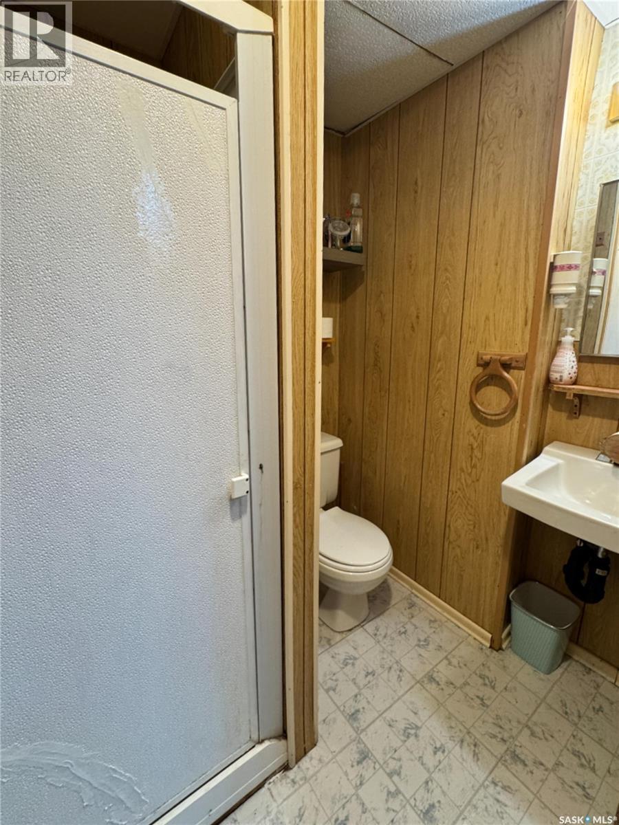 308 7th Avenue W, Biggar, Saskatchewan  S0K 0M0 - Photo 25 - SK038509