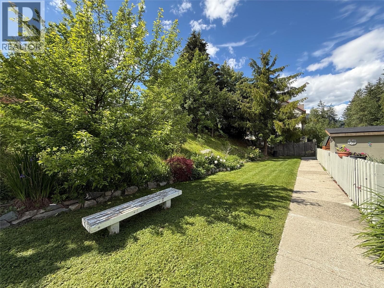 467 Richards Street W, Nelson, British Columbia V1L 3K2 - Photo 3 - 10390164
