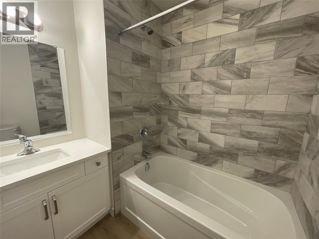2392 Boswell Street, St Clair, Ontario  N0N 1B0 - Photo 8 - 26013459