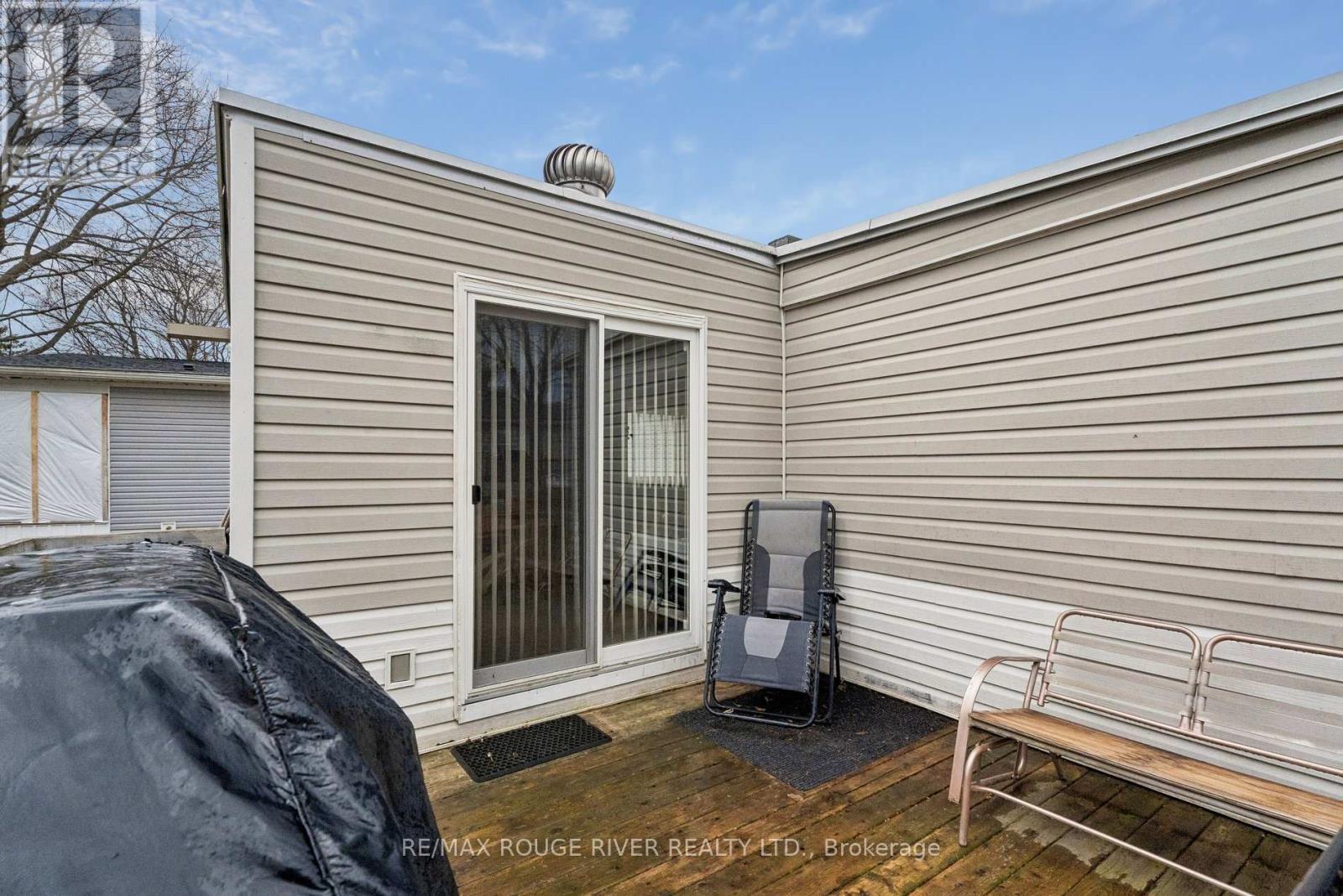 35 Hawthorne Drive, Innisfil, Ontario  L9S 1P1 - Photo 35 - N12982322