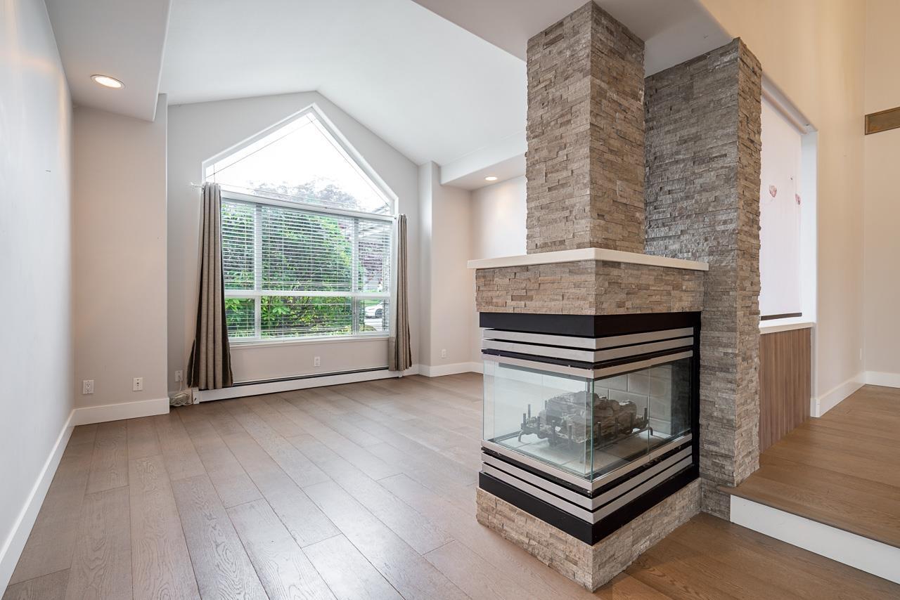 16995 104a Avenue, Surrey, British Columbia  V4N 3L9 - Photo 6 - R3111610