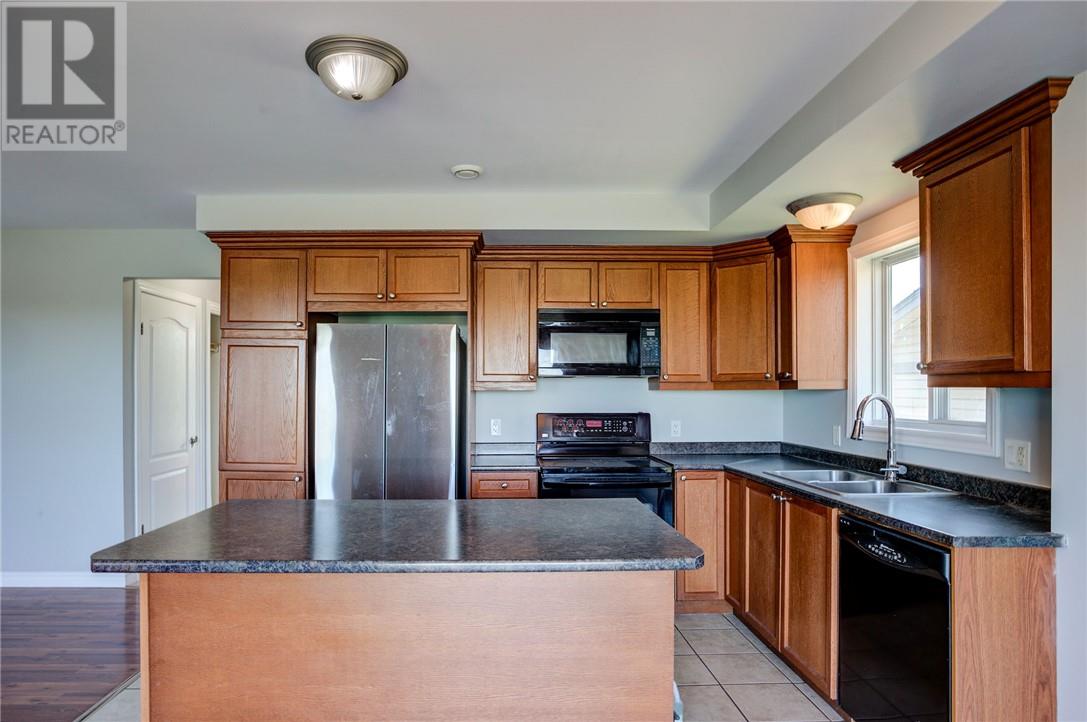 74 Sunrise Ridge Drive, Greater Sudbury, Ontario  P3B 0A9 - Photo 10 - 2128367