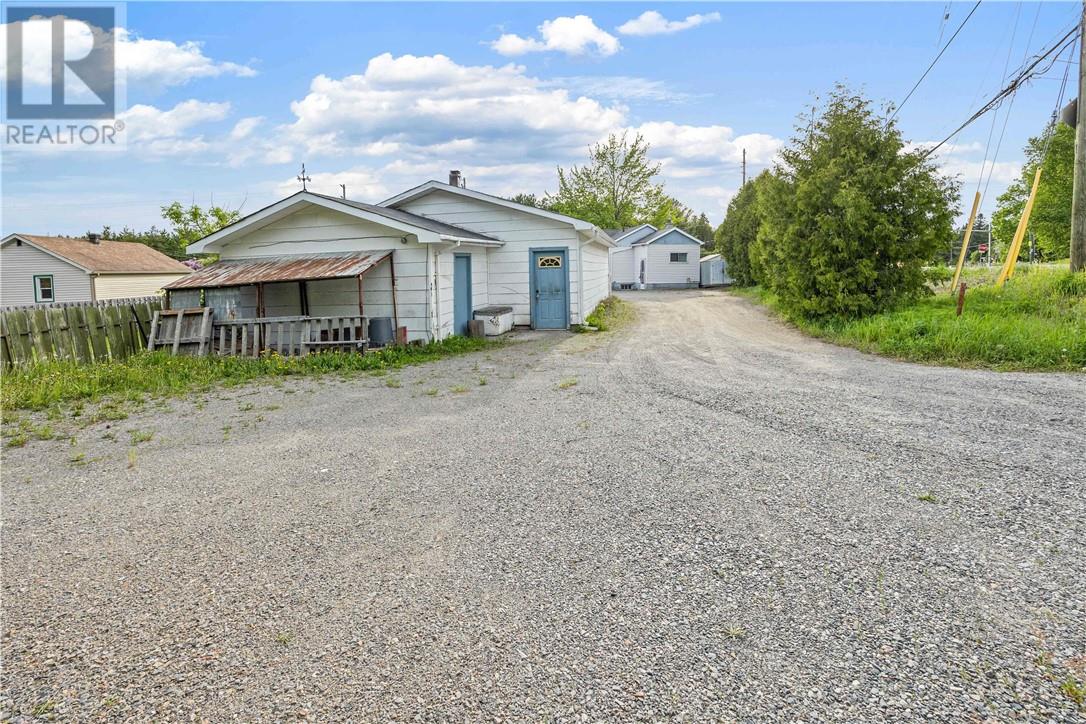 8 Moonlight Beach Road, Sudbury, Ontario  P3B 3V6 - Photo 32 - 2128357