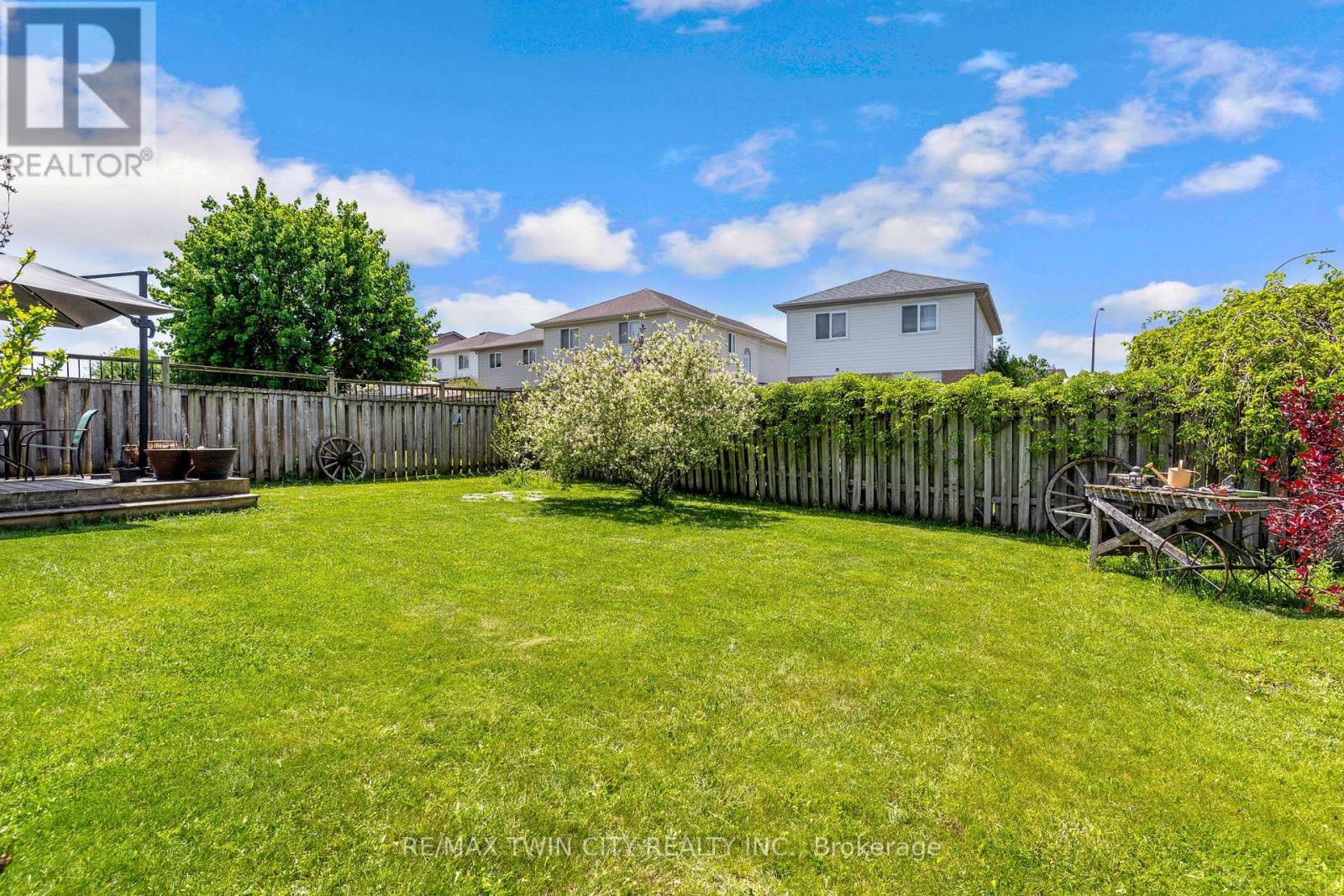 249 Wilderness Drive, Kitchener, Ontario  N2E 3R4 - Photo 42 - X13414510