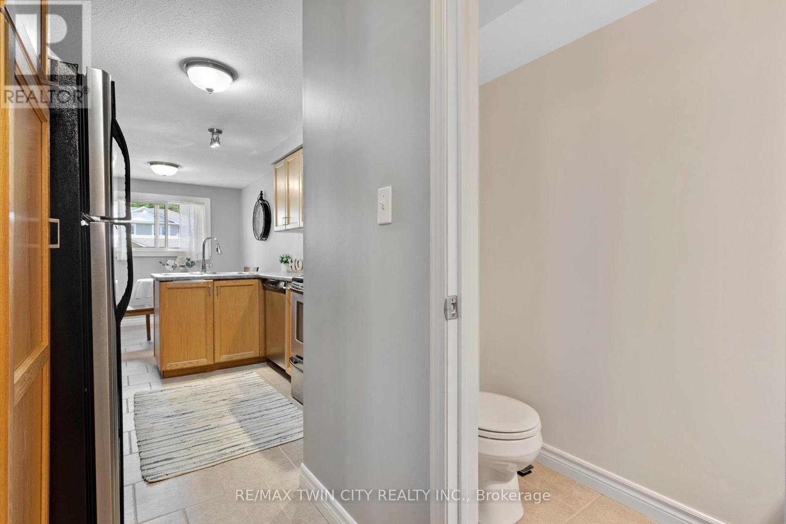249 Wilderness Drive, Kitchener, Ontario  N2E 3R4 - Photo 21 - X13414510