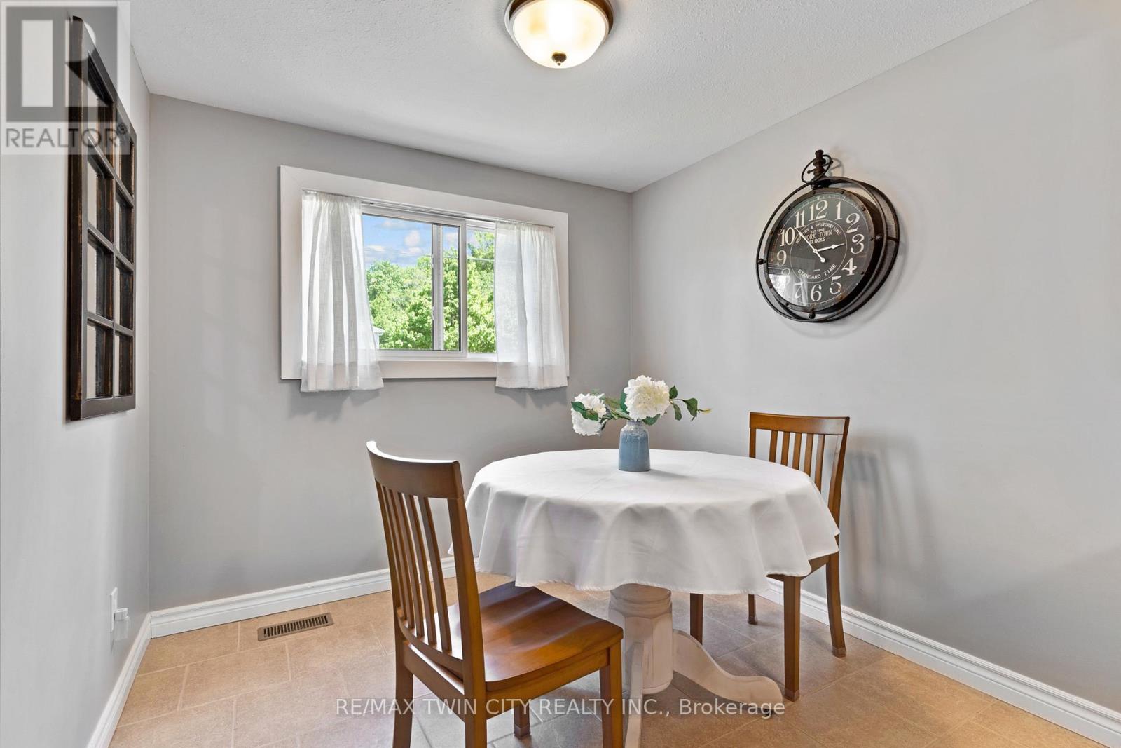 249 Wilderness Drive, Kitchener, Ontario  N2E 3R4 - Photo 14 - X13414510