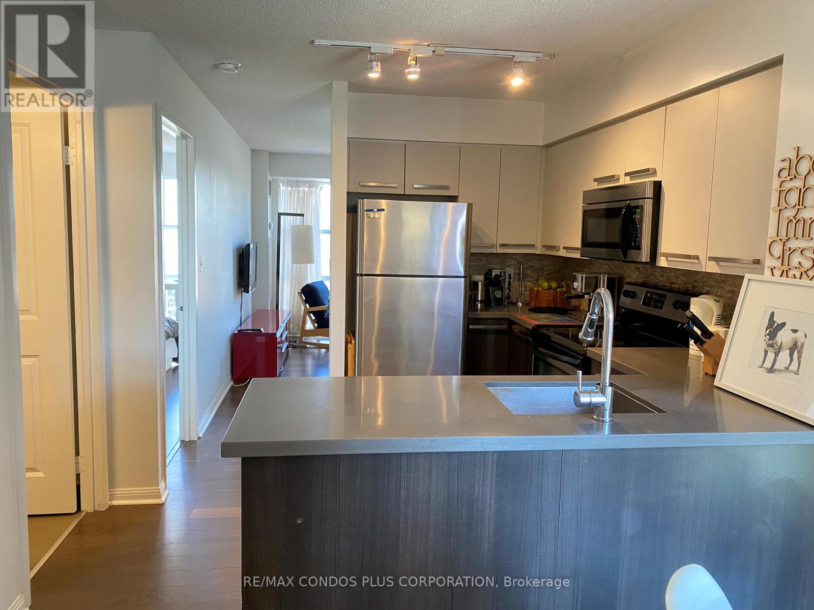 1411 - 11 St Joseph Street, Toronto, Ontario  M4Y 3G4 - Photo 4 - C13414988