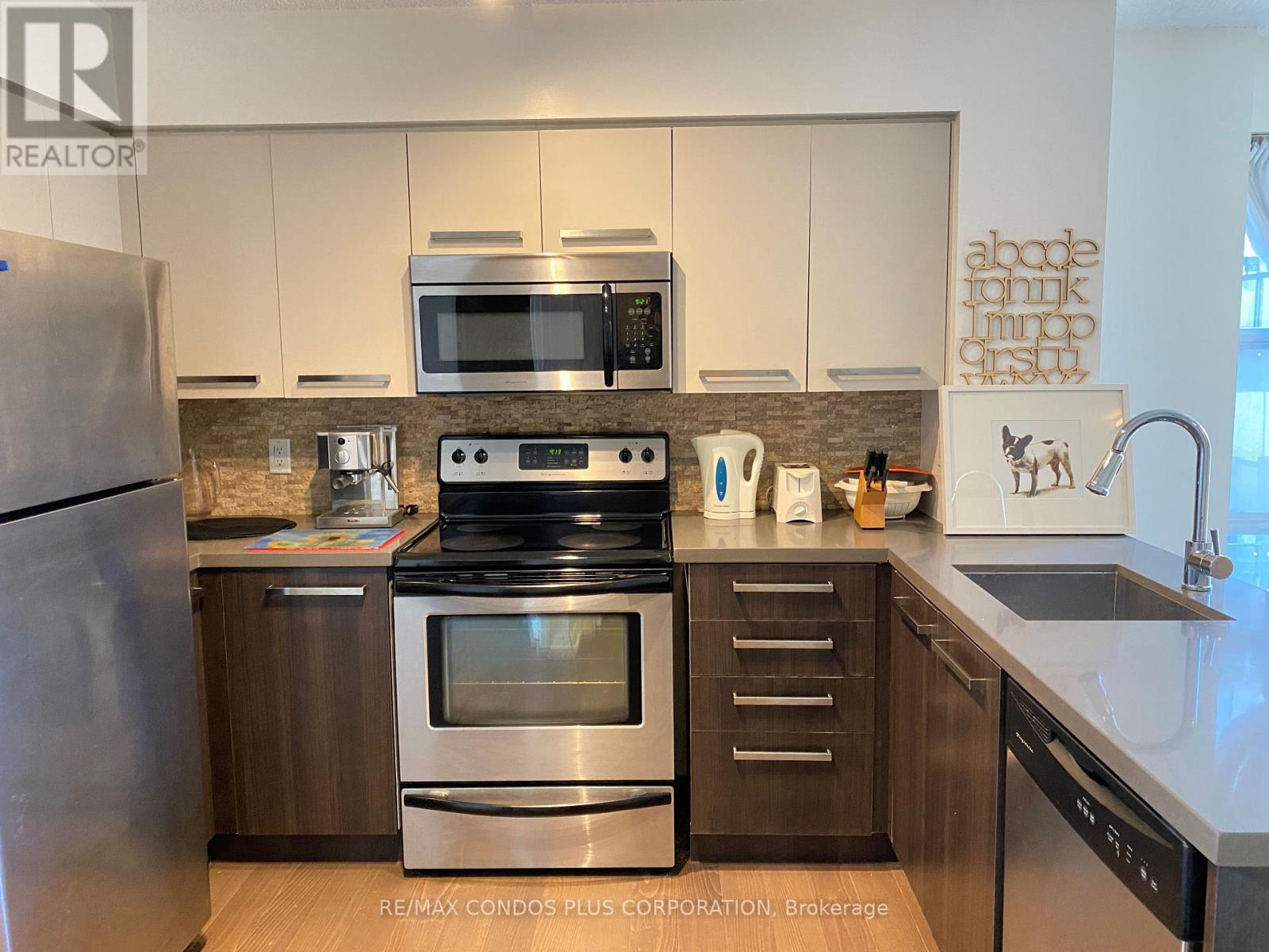 1411 - 11 St Joseph Street, Toronto, Ontario  M4Y 3G4 - Photo 5 - C13414988