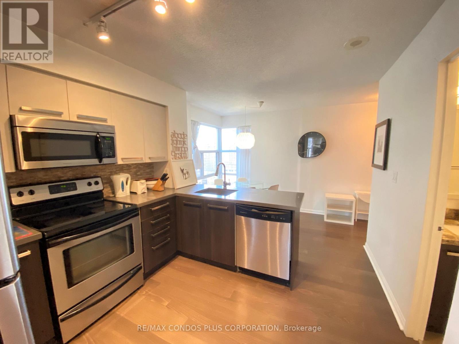 1411 - 11 St Joseph Street, Toronto, Ontario  M4Y 3G4 - Photo 6 - C13414988