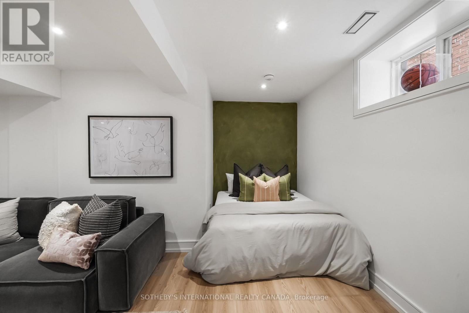138 Airdrie Road, Toronto, Ontario  M4G 1M5 - Photo 33 - C13414996