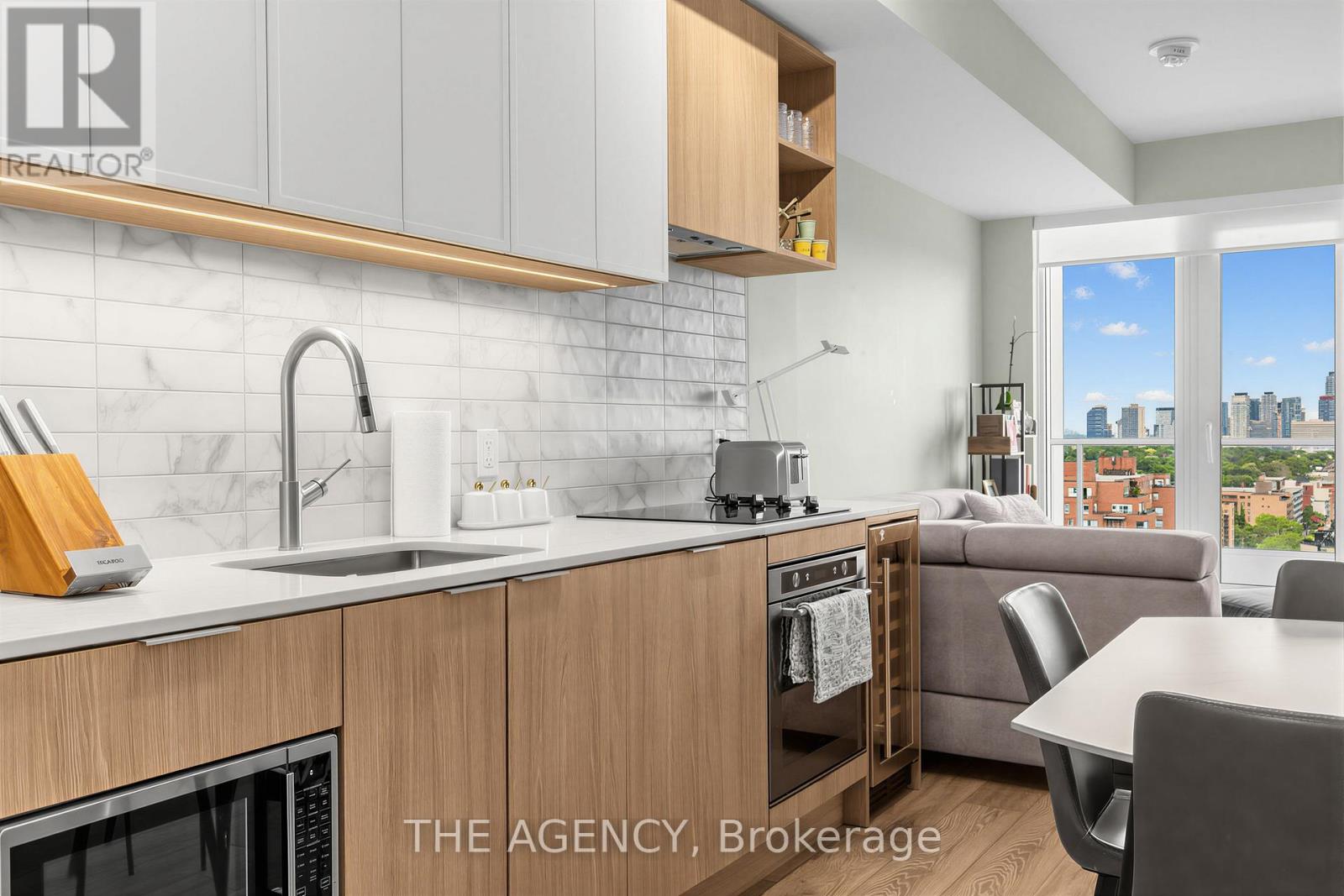 1817 - 2020 Bathurst Street, Toronto, Ontario  M5P 0A6 - Photo 10 - C13415042