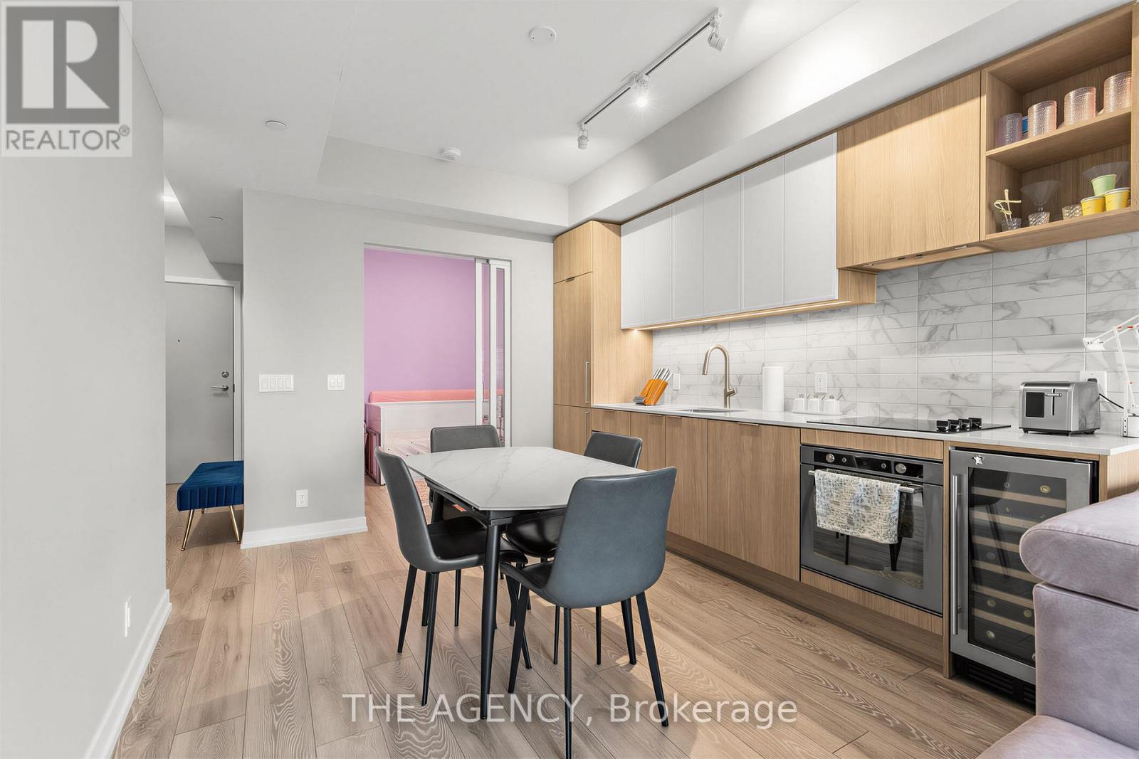 1817 - 2020 Bathurst Street, Toronto, Ontario  M5P 0A6 - Photo 5 - C13415042
