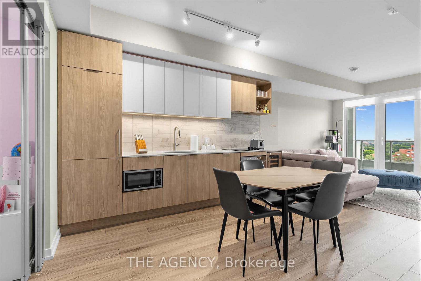 1817 - 2020 Bathurst Street, Toronto, Ontario  M5P 0A6 - Photo 8 - C13415042